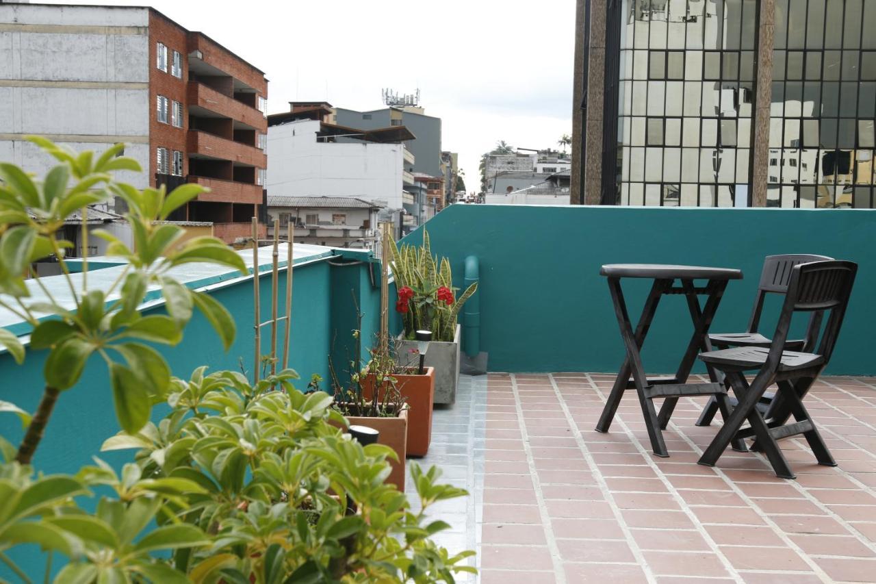 A Pousada Golden Frog Manizales Exterior foto